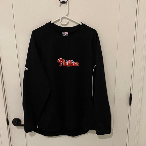 Majestic Other - Majestic Black Sweatshirt with Phillies Logo